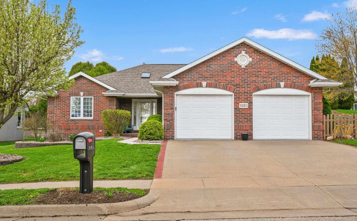 1021 Barbaralee Drive, Dubuque