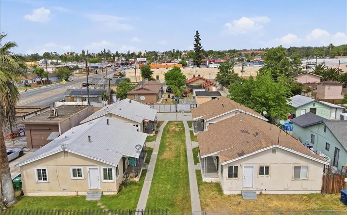 2208 Lake Street, Bakersfield
