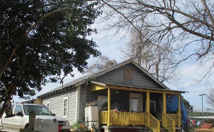 10 Jones, Gainesville