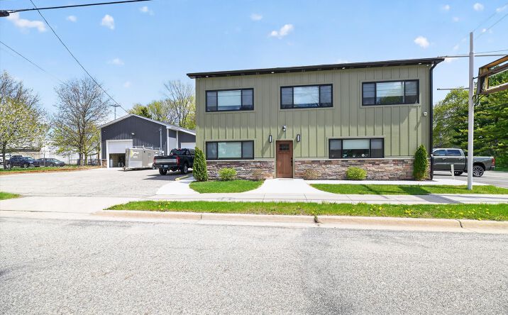 3002 TURNER ST, LANSING