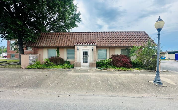 410 E Cherokee Street, Wagoner