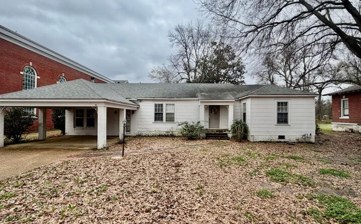 350 N. Ruby Avenue, 70729