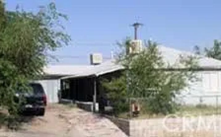 320-322 Maxine Street, Barstow