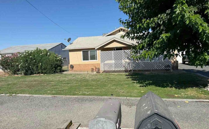 12720 TENTH AVE, HANFORD