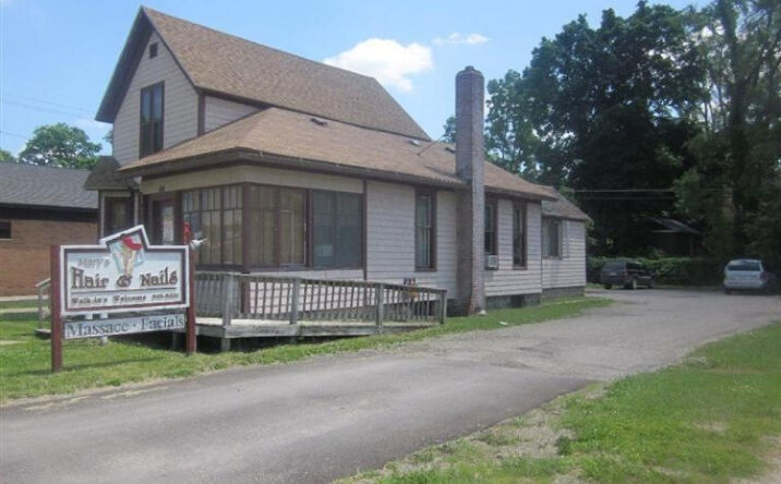 410 W State Street, Hastings