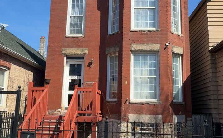 10045 S AVENUE M, Chicago