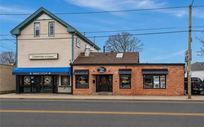68 Taunton Avenue, East Providence