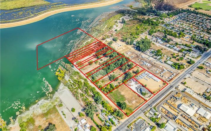 18240 Grand, Lake Elsinore