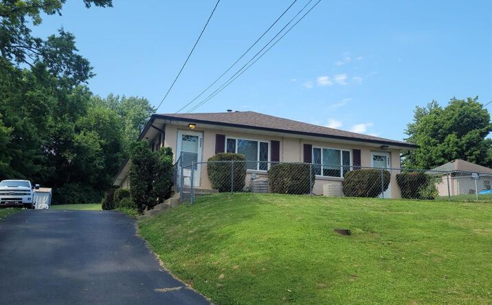 Richland Drive, Riverside