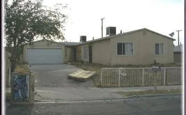 304-306 Maxine Avenue, Barstow
