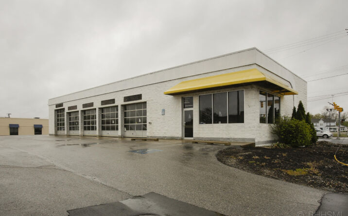859 Capital Avenue SW, Battle Creek