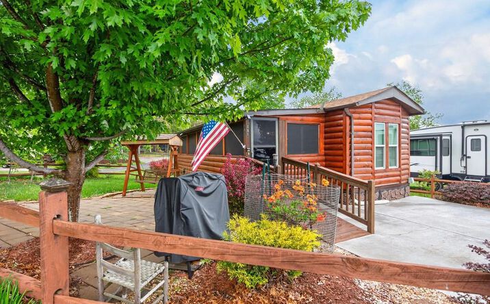 131 Natalie Circle, Hillsville