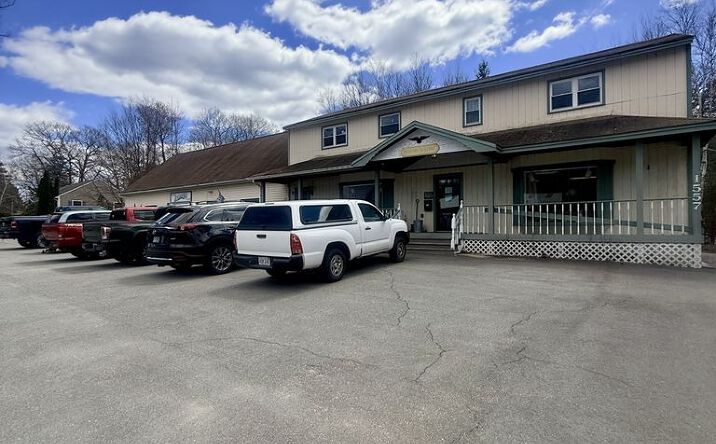 1557 1st New Hampshire Turnpike, Northwood
