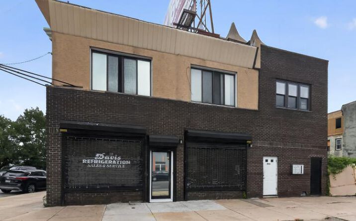 4800 Woodland Avenue, Philadelphia