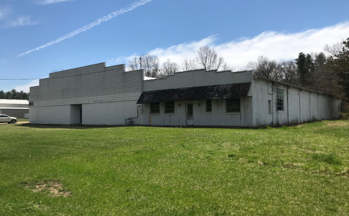 1226 Lincoln Road, Allegan