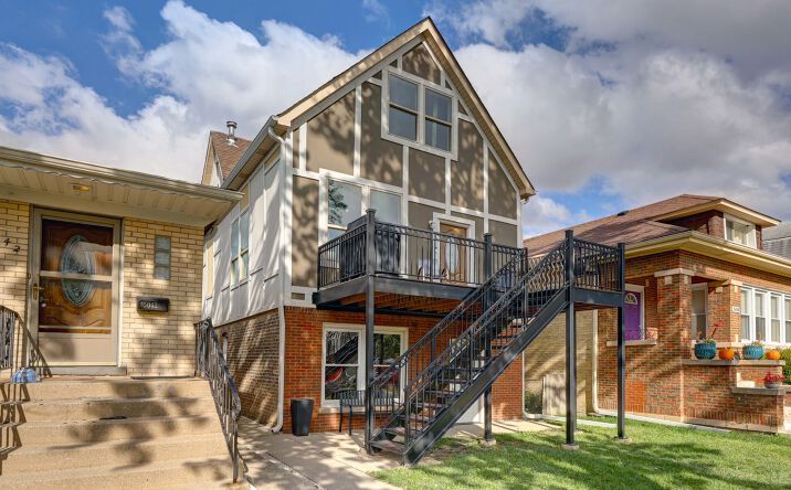 5040 W Berenice Avenue, Chicago