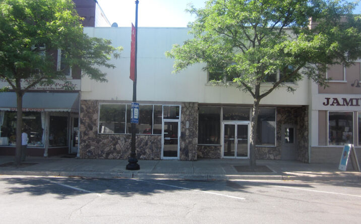 136 E STATE Street, Hastings