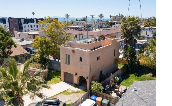 157-153-155 S Laurel Street, Ventura