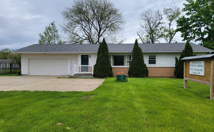 1125 N Nottawa Street, Sturgis