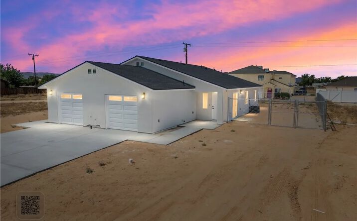 9237 S Loop Boulevard, California City