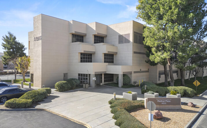44215 15th Street West , 307, Lancaster