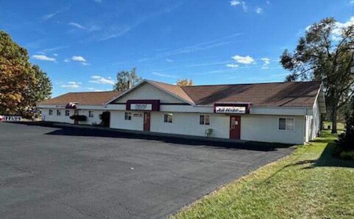 2851 W Dickman Road, Springfield