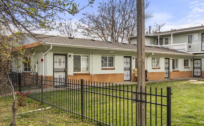 1129 Akron Street, Aurora