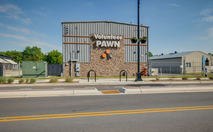 718 W Walnut St, Johnson City