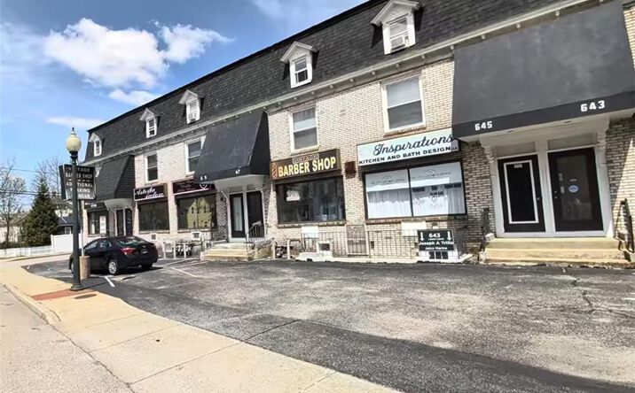 643 653 East Avenue, Warwick