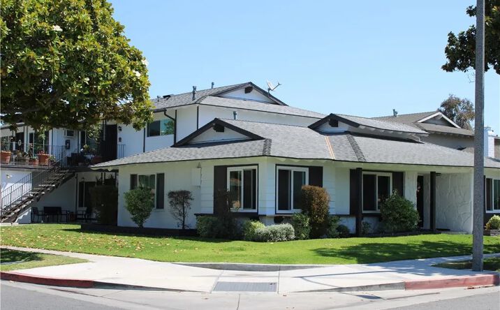 2321 E Omega Avenue, Anaheim