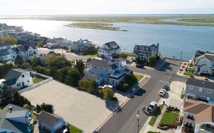 425 99th Street, Stone Harbor