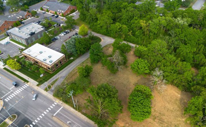 8138 Sawyer Brown Rd, Nashville