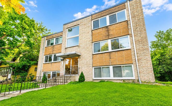 3018 30th Avenue South, Minneapolis