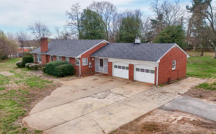 1001 E Lynchburg Salem Turnpike, Bedford