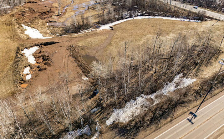 4876 W Arrowhead Rd, Hermantown