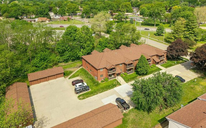 1620 Vine St, West Des Moines