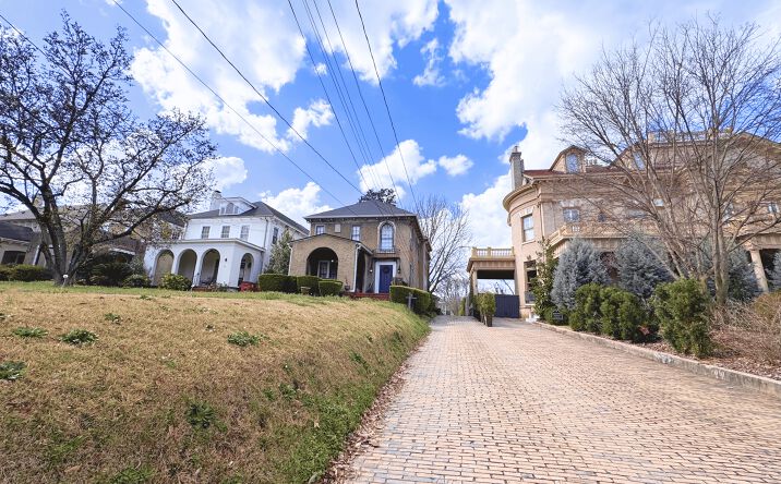 633 College St, Macon