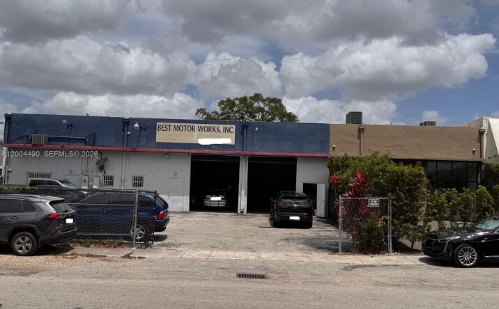 7217 SW 42nd St, Miami