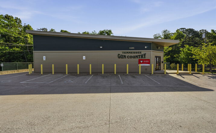 1435 FT CAMPBELL BLVD, CLARKSVILLE