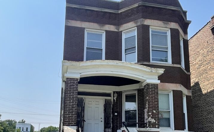 6740 S Saint Lawrence Avenue, Chicago