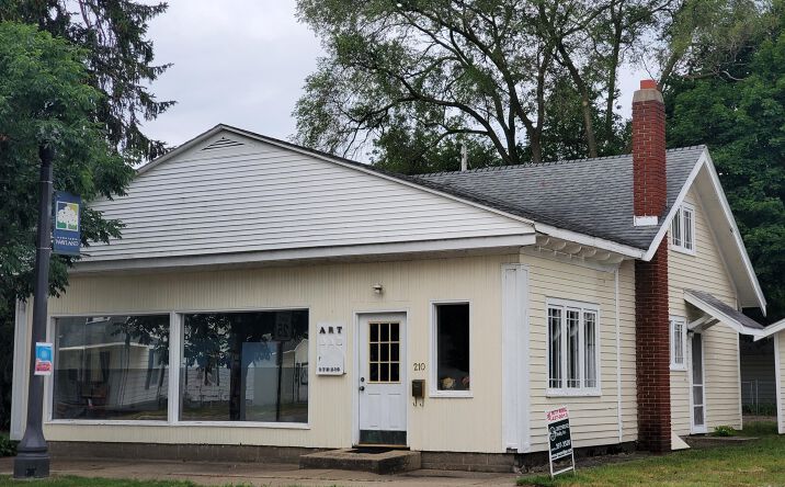 210 S Main Street, Wayland