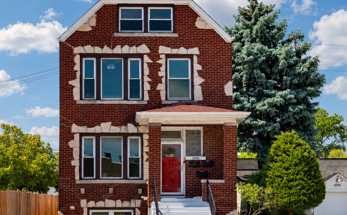4988 N Elston Avenue, Chicago