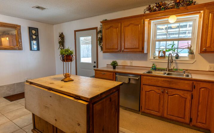 432759 E 290 Rd, Vinita
