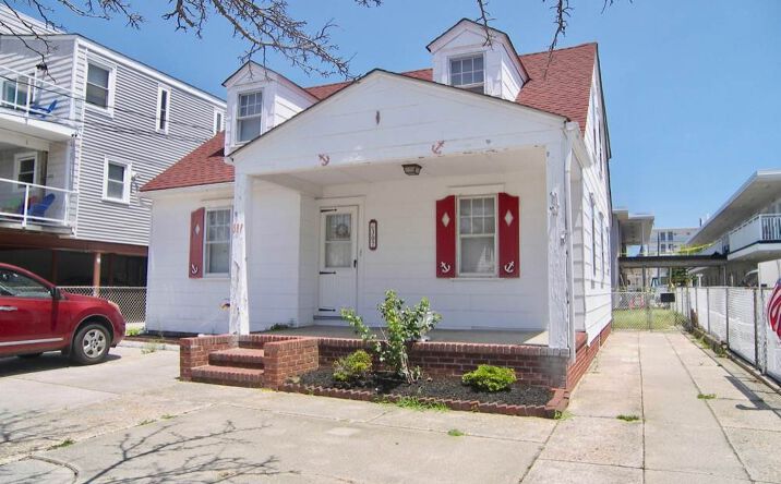 307 E Leaming Avenue, Wildwood