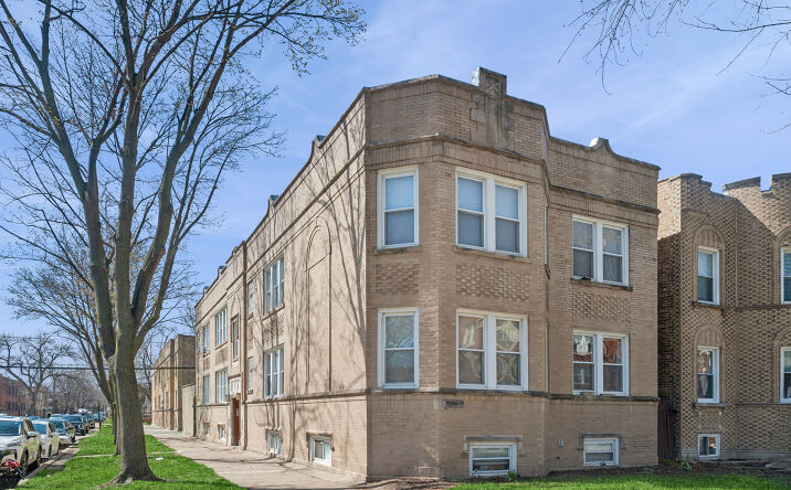 2440-42 W Ardmore Avenue, Chicago