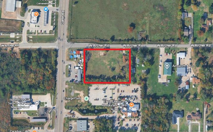 923 W Archer Rd, Baytown