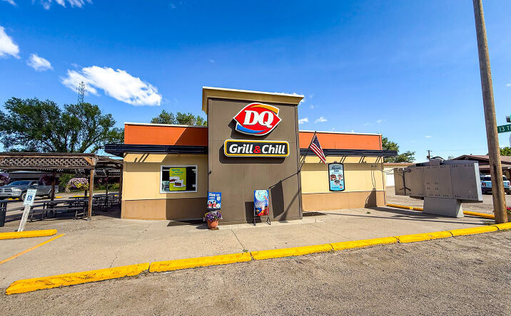 1290 Front St, Forsyth