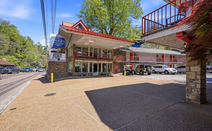 402 Parkway, Gatlinburg