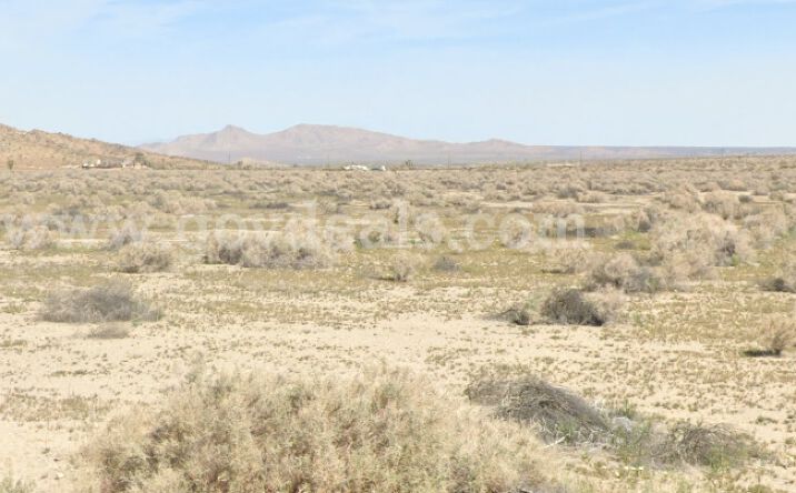 East Avenue P 3, Palmdale