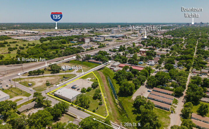 2555 N MARKET ST, WICHITA